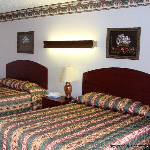Colonial Inn Гаммонд Номер фото