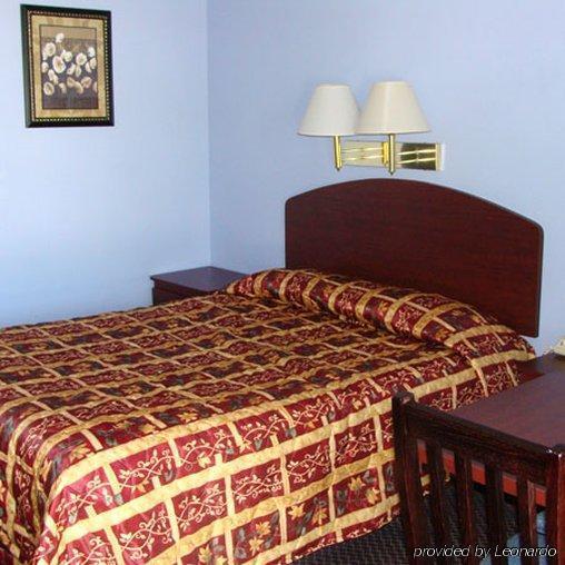 Colonial Inn Гаммонд Номер фото